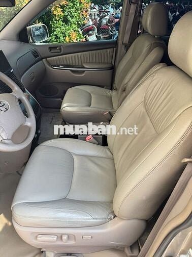 Toyota Sienna 2007  - 99999 km