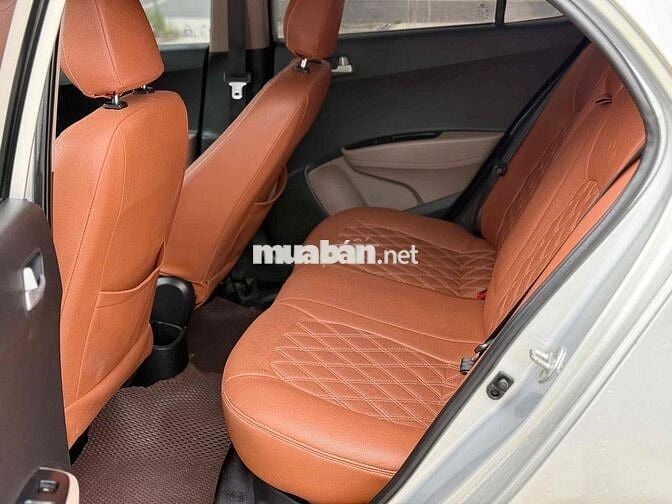 Hyundai Grand i10 2018 Sedan 1.2 MT - 123456 km