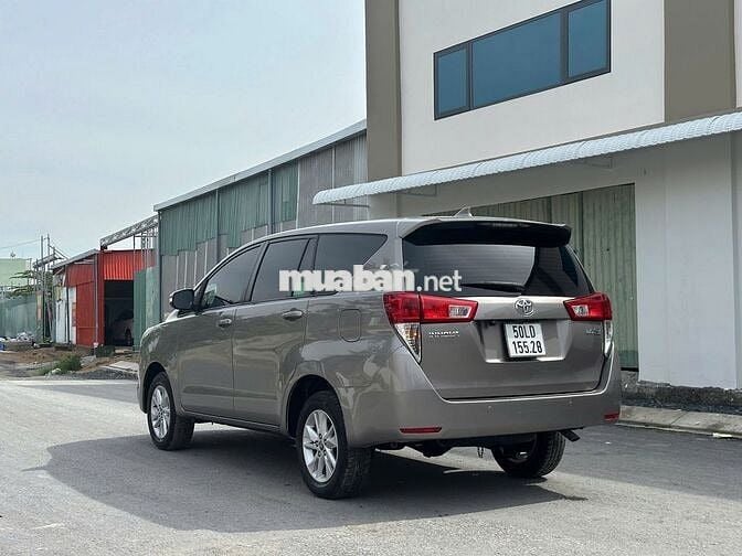 Toyota Innova 2.0E 2018 - 98000km