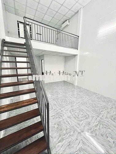 Nhà Mới Xây Có Máy Lạnh, Gần Cầu Rạch Súc NVL