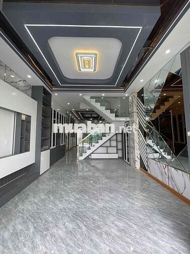 Nhà mới xây ở ngã tư Xoài Đôi, DT 100m2 , có sân để ô tô, giá 1ty240