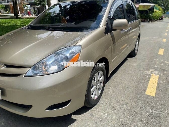 Toyota Sienna 2007  - 99999 km