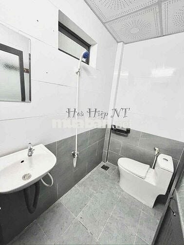 Nhà Mới Xây Có Máy Lạnh, Gần Cầu Rạch Súc NVL