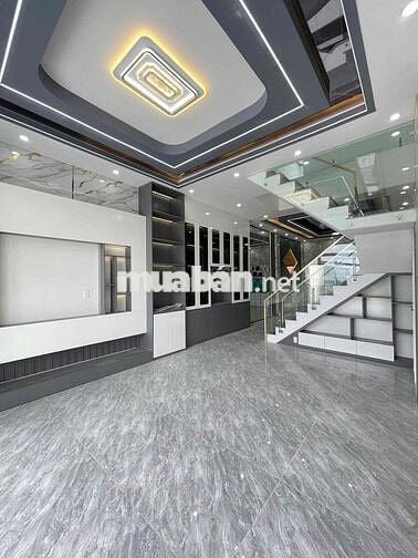 Nhà mới xây ở ngã tư Xoài Đôi, DT 100m2 , có sân để ô tô, giá 1ty240