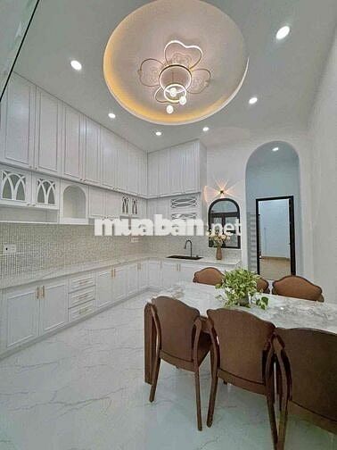 Nhà phường 5 Mỹ Tho  đường Phạm Thanh .3 phòng ngủ