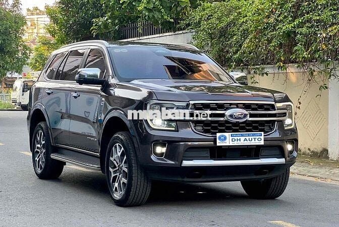 Ford Everest Titanium 2.0L 4x4 AT 2022