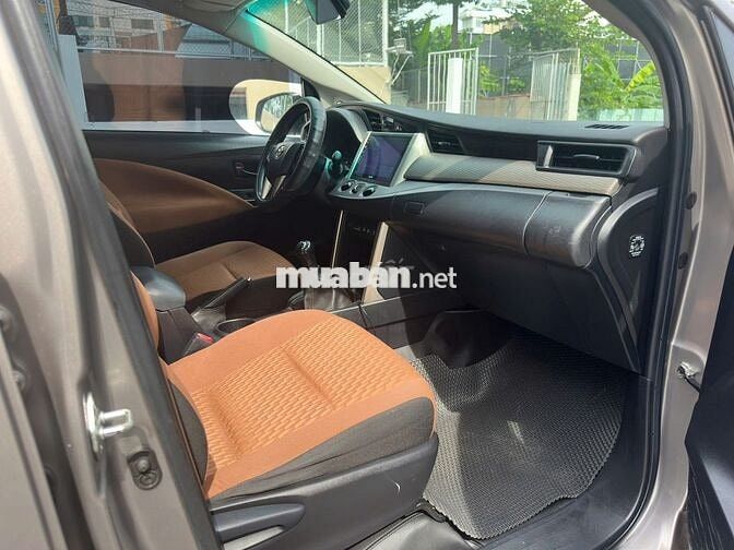Toyota Innova 2.0E 2018 - 98000km