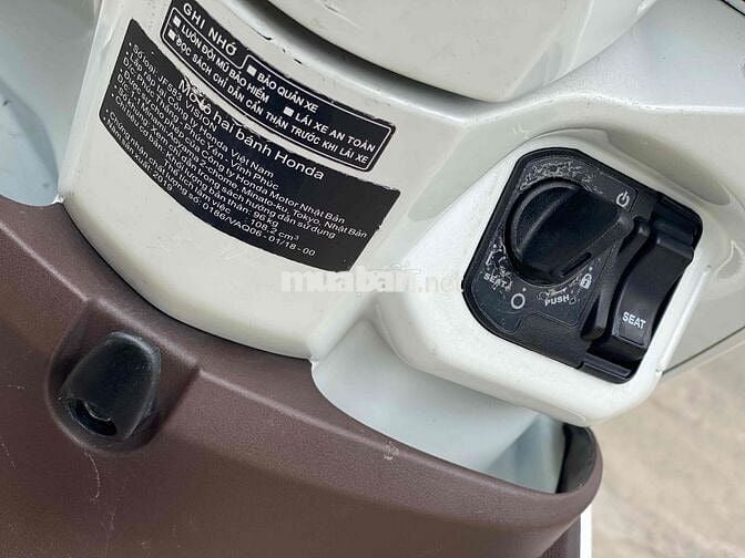 HONDA VISION FI. Chính chủ zin 100%