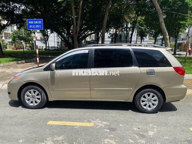 Toyota Sienna 2007  - 99999 km