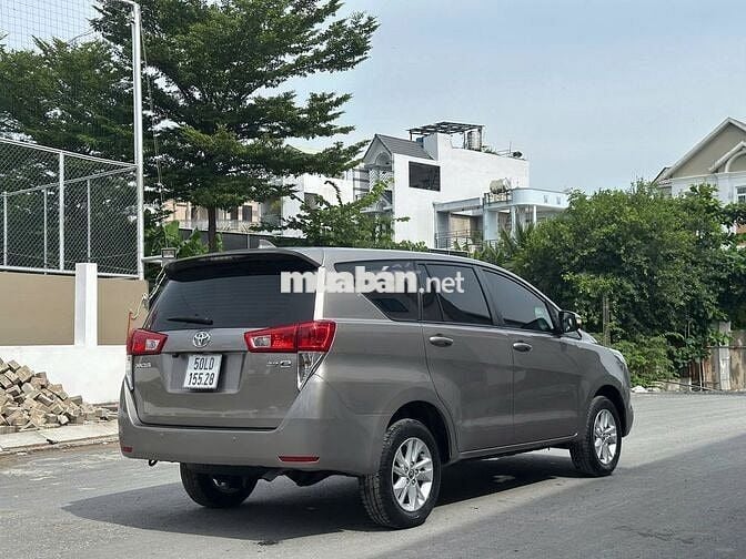 Toyota Innova 2.0E 2018 - 98000km