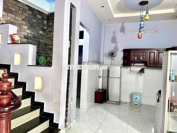 Nhà NC 3 tầng 4PN3WC sân rộng thoáng, gđ,sv ở, KDOL, mở cty VP rất ok