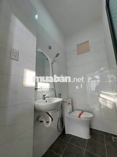 BÁN NHÀ LẦU GIÁ MỀM SỔ RIÊNG GẦN KDL BỬU LONG CHỈ 700TR