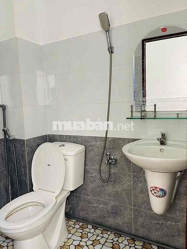 NHÀ TRỆT LẦU CHO THUÊ, TRUNG TÂM NINH KIỀU, SÁT CHỢ AN HOÀ
