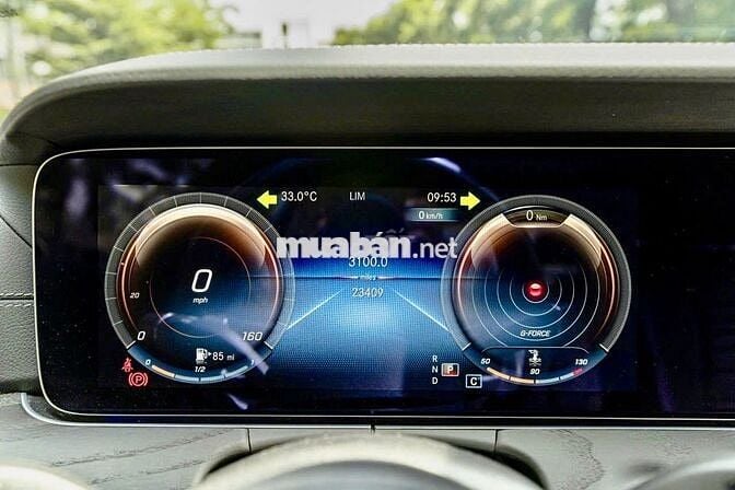 Mercedes E300 AMG 2021 - sang trọng thể thao
