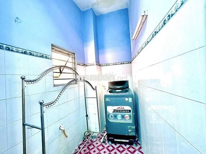 Nhà NC 3 tầng 4PN3WC sân rộng thoáng, gđ,sv ở, KDOL, mở cty VP rất ok