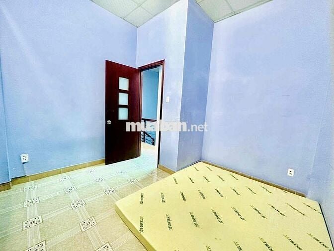Nhà NC 3 tầng 4PN3WC sân rộng thoáng, gđ,sv ở, KDOL, mở cty VP rất ok