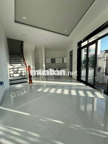 BÁN NHÀ LẦU GIÁ MỀM SỔ RIÊNG GẦN KDL BỬU LONG CHỈ 700TR