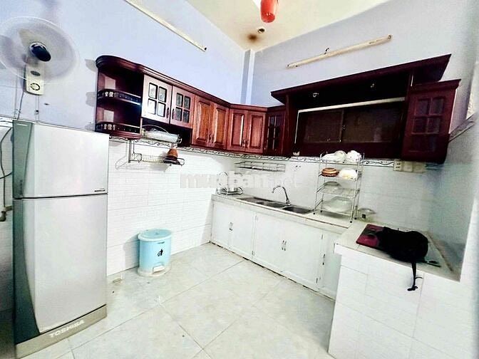 Nhà NC 3 tầng 4PN3WC sân rộng thoáng, gđ,sv ở, KDOL, mở cty VP rất ok