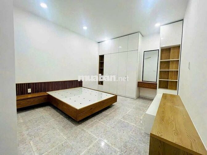 Cần cho thuê nhà mới full nội thất HXH 128/6A Lê Văn Duyệt P.1 Q.BT