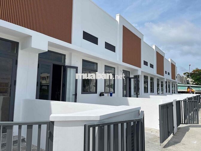 Nhà phố Phước Đông, 68m²- mặt tiền đường lớn, Sổ Riêng, Hoàn Công