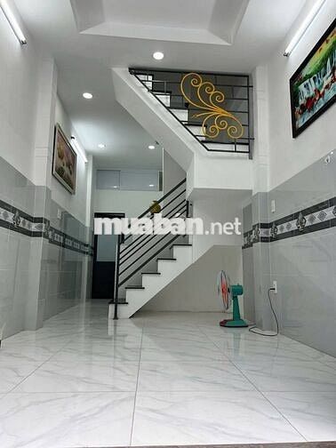 Bán nhà trong KDC đường Tân Phước. Giá chỉ 700tr/85m2. Sổ hồng riêng.