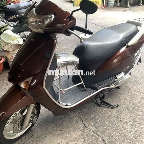 xe mình còn rất mới. Xe mình mua đa số trùm mềm