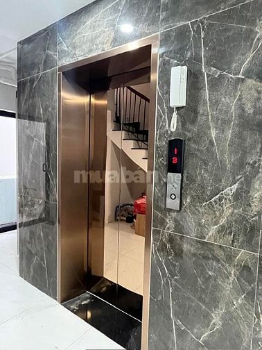 Cho thuê nhà mặt tiền đường 3/2 quận 10 ngay gần Vạn Hạnh Small.
