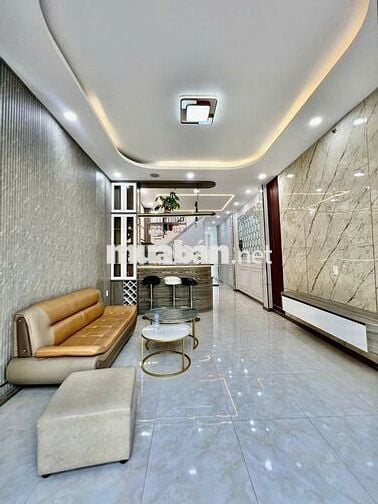 Nhà sạch sẽ như mới,dt4*20m, 2lau,3pn,4wc, sân đậu xe hơi hẽm xe tải