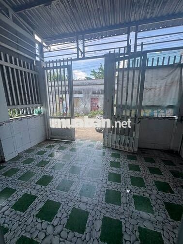 Cần tiền bán gấp căn nhà ở Đ. Tân Hiệp 18, Hóc Môn 100m2 SHR giá 946tr