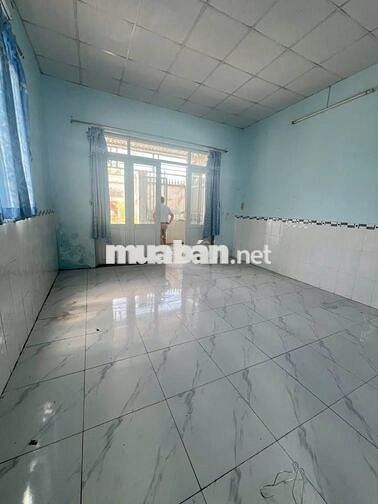 Cần tiền bán gấp căn nhà ở Đ. Tân Hiệp 18, Hóc Môn 100m2 SHR giá 946tr
