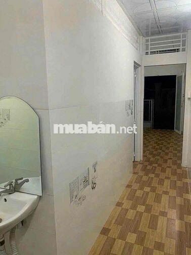Cho thuê nhà trệt lửng rộng 2phòng hẻm ô tô giáp KDC Bình Nhựt 12ha8