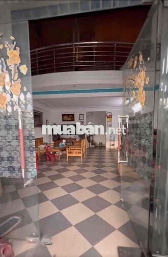 cần bán mặt tiền 3 tầng trường chinh sát nguyễn nhàn trục chính 2 làn
