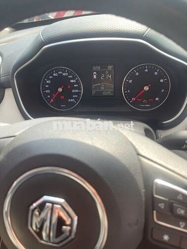 MG HS DEL 2023  - 16000 km