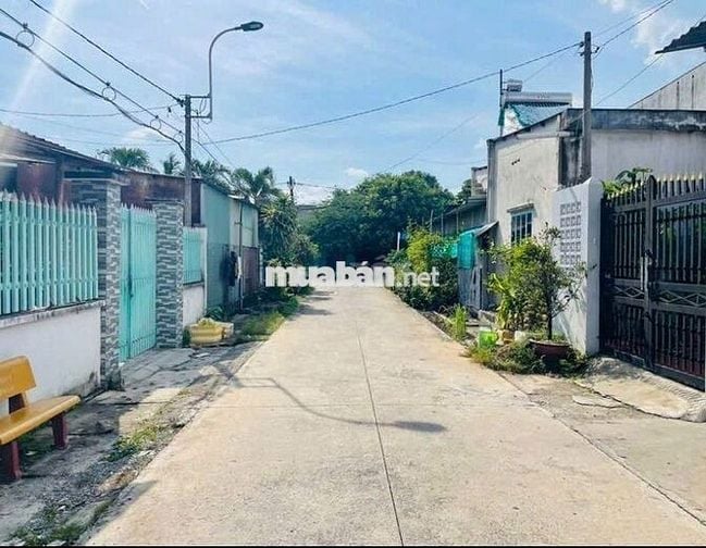 Bán Nhà Củ Chi 140m2 Gấp đã có SHR Giá 790 triệu,Tân Thông Hội LH ngay