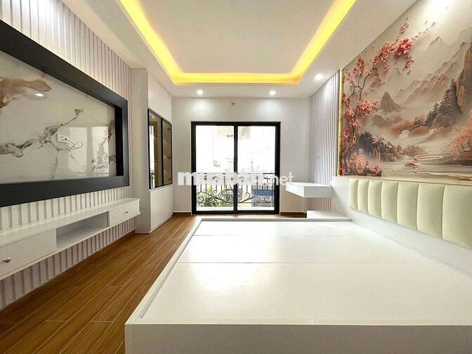 BÁN NHÀ KIM GIANG, XÂY MỚI 5 TẦNG, NGÕ THOÁNG, GẦN Ô TÔ, NỘI THẤT ĐẸP