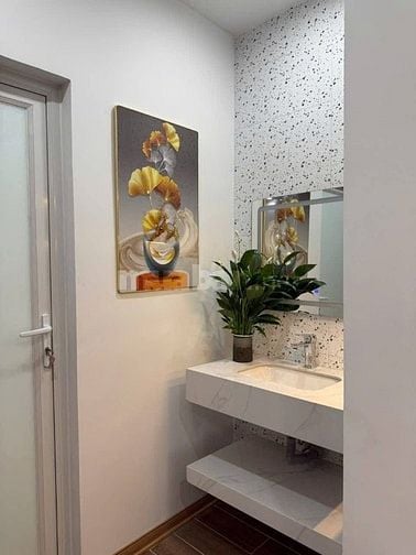 Bán nhà phố Trường Chinh Dt 43m2, 6t, mt 7m, thang máy full nội thất.