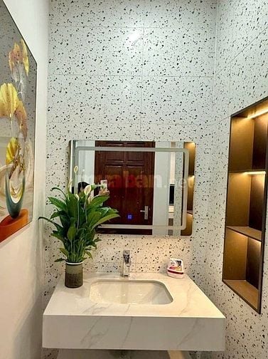 Bán nhà phố Trường Chinh Dt 43m2, 6t, mt 7m, thang máy full nội thất.