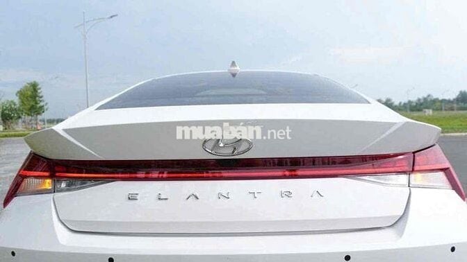 Hyundai Elantra 2024 1.6 AT Đặc biệt - 6800 km
