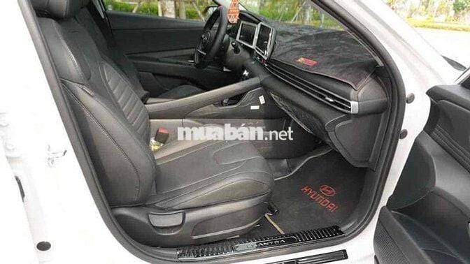 Hyundai Elantra 2024 1.6 AT Đặc biệt - 6800 km