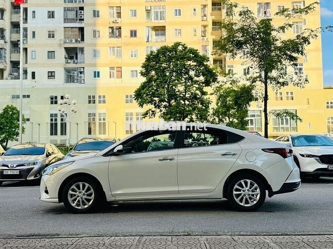 Hyundai Accent At 2022