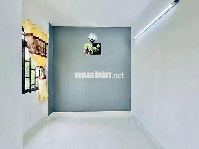 Bán nhà sổ chung đất thổ cư đường xe hơi