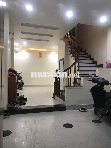 CẦN BÁN NHÀ NGUYỄN KHANG CẦU GIẤY-42M-5 TẦNG-Ô TÔ-MT 4,1M-GIÁ ĐẦU TƯ