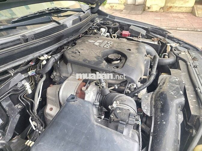 Mitsubishi_triton_2017_MT số sàn 2 cầu