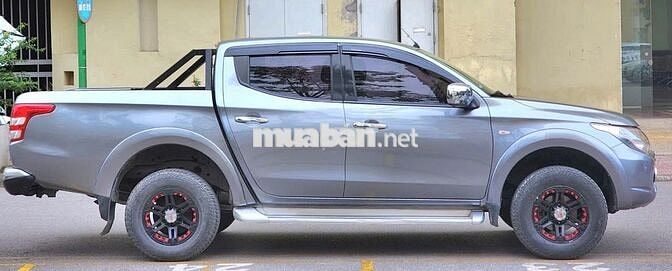 Mitsubishi_triton_2017_MT số sàn 2 cầu
