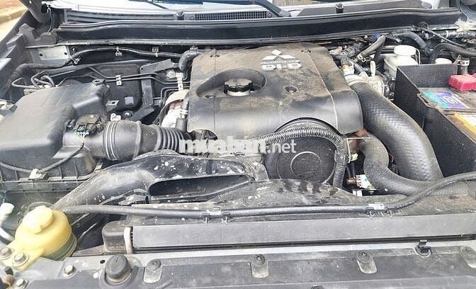 Mitsubishi_triton_2017_MT số sàn 2 cầu