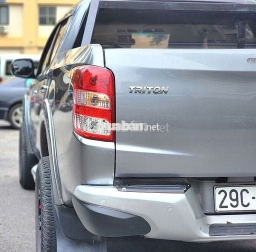 Mitsubishi_triton_2017_MT số sàn 2 cầu