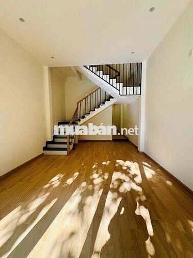 MẶT TIỀN 2 TẦNG MỚI KEN - GẦN TỐ HỮU - HOÀ CƯỜNG - GIÁ CHỈ 6,1 tỷ