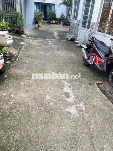 chính chủ bán nhà cách đường lớn thống nhất 30m