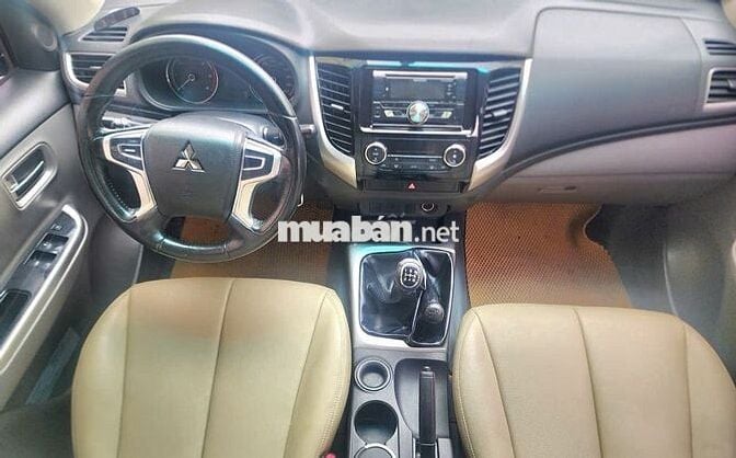 Mitsubishi_triton_2017_MT số sàn 2 cầu