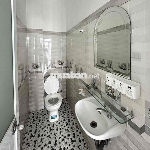 BÁN NHÀ 850TR CÓ SỔ HỒNG CAM KẾT GIÁ ĐÚNG 100%